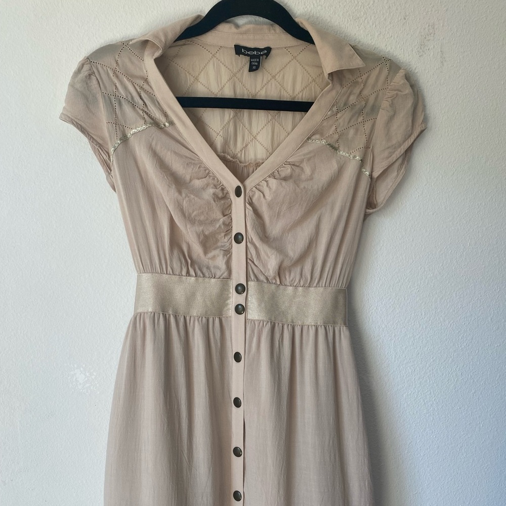 bebe Womens Size XS Beige Button Front Silk Dress Short Cap Sleeves Eyelet